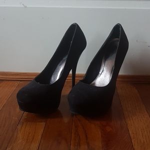 Black stiletto